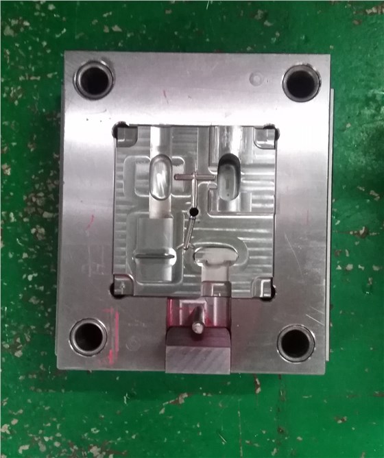 注塑模生產(chǎn) 注塑模生產(chǎn)