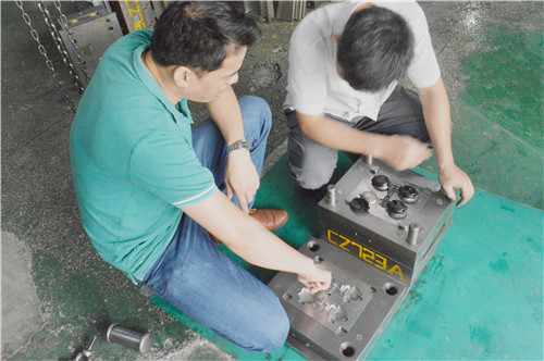 注塑模具生產(chǎn) 注塑模具生產(chǎn)