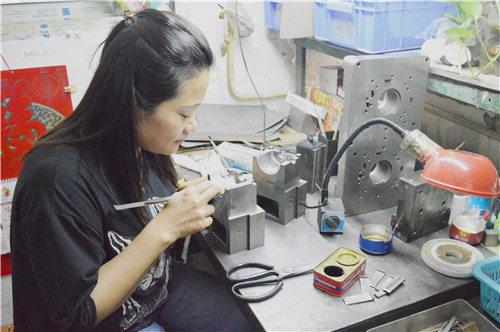 注塑模具 注塑模具