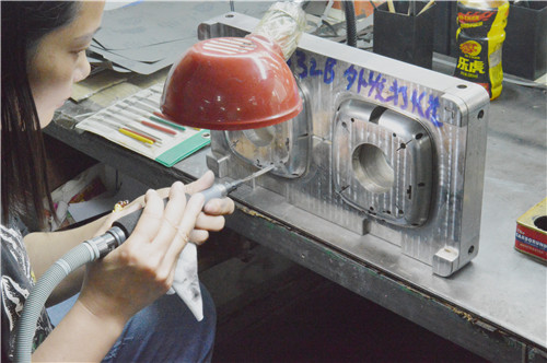 專業(yè)注塑模具廠 專業(yè)注塑模具廠