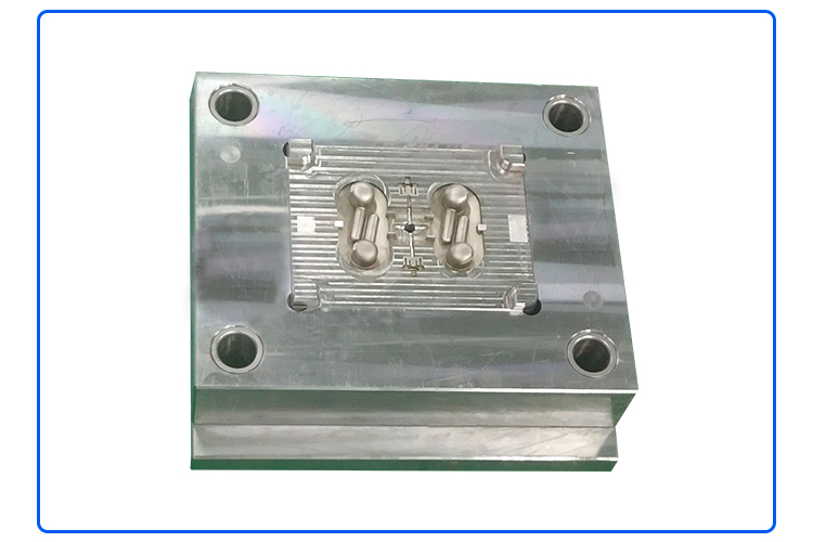 無線藍(lán)牙耳機(jī)模具加工案例CZ817D 注塑模具外發(fā)制作加工 無線藍(lán)牙耳機(jī)模具加工案例CZ817D 注塑模具外發(fā)制作加工