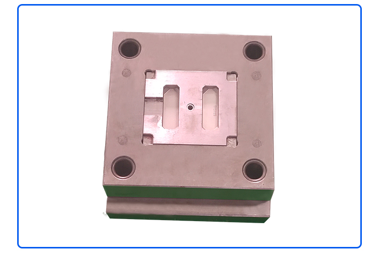 耳機(jī)模具加工案例CZ805A 小批量簡(jiǎn)易注塑模具 耳機(jī)模具加工案例CZ805A 小批量簡(jiǎn)易注塑模具