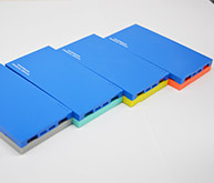 充電寶外殼噴油案例U581 注塑件噴油加工廠 充電寶外殼噴油案例U581 注塑件噴油加工廠