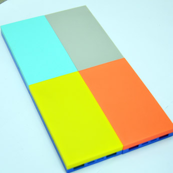 充電寶外殼噴油案例U581 注塑件噴油加工廠(chǎng) 充電寶外殼噴油案例U581 注塑件噴油加工廠(chǎng)